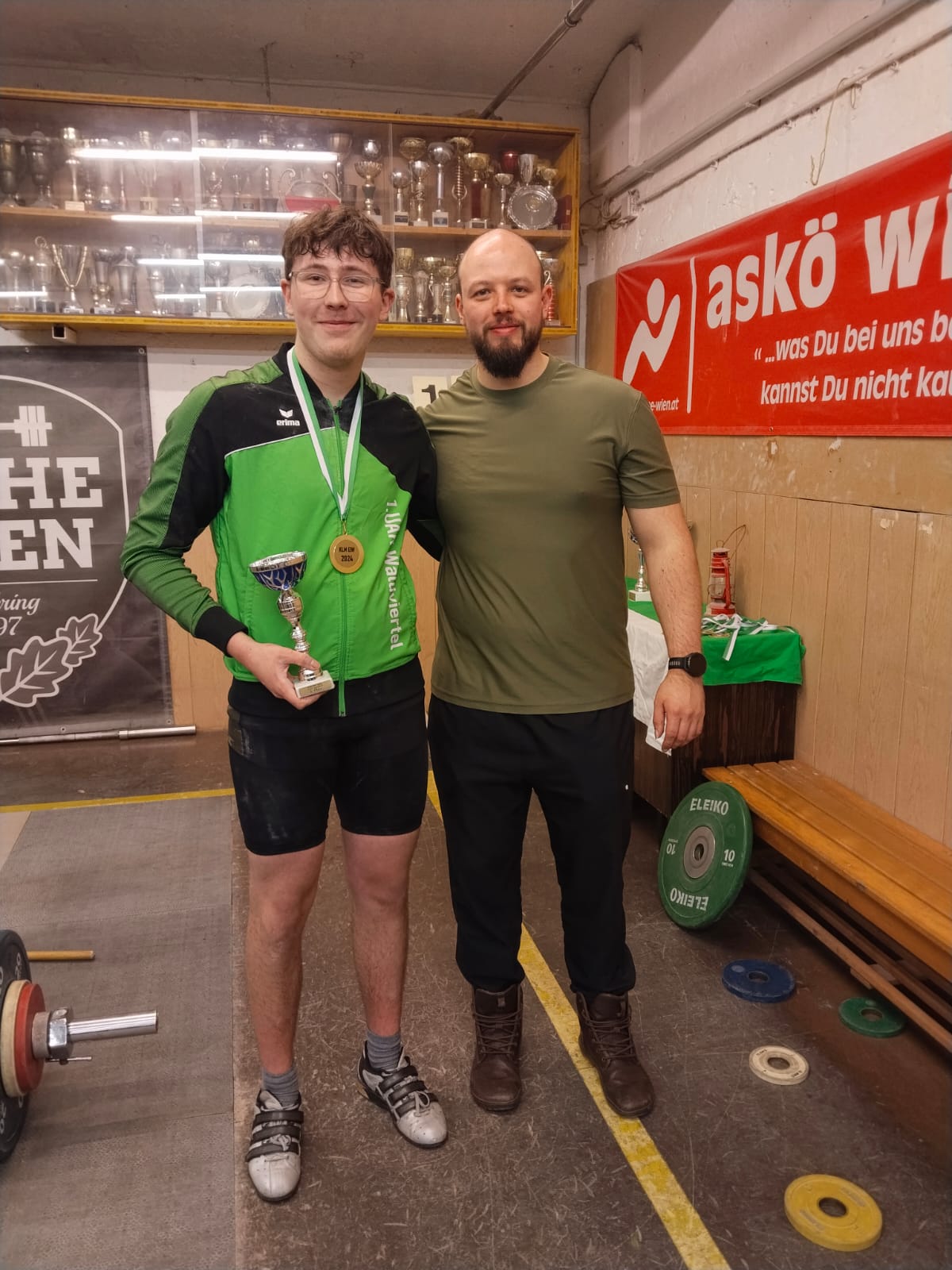 Pokal Fabian und Hannes